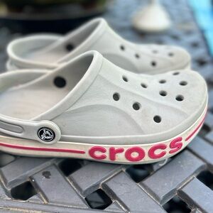 CROCS Kids Light Gray Clogs with Pink Logo